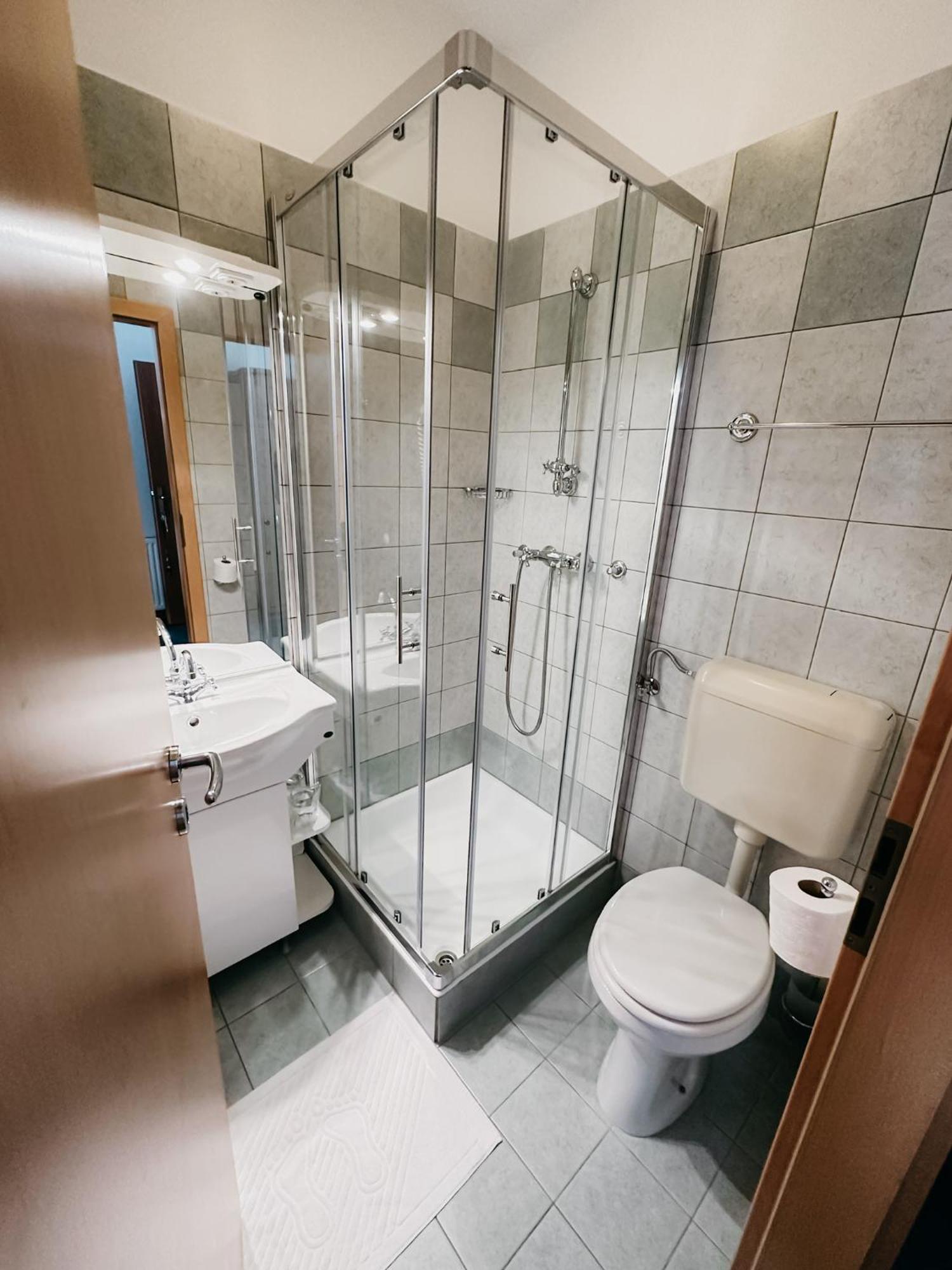 Hotel Oskar Zaplata Preddvor Extérieur photo