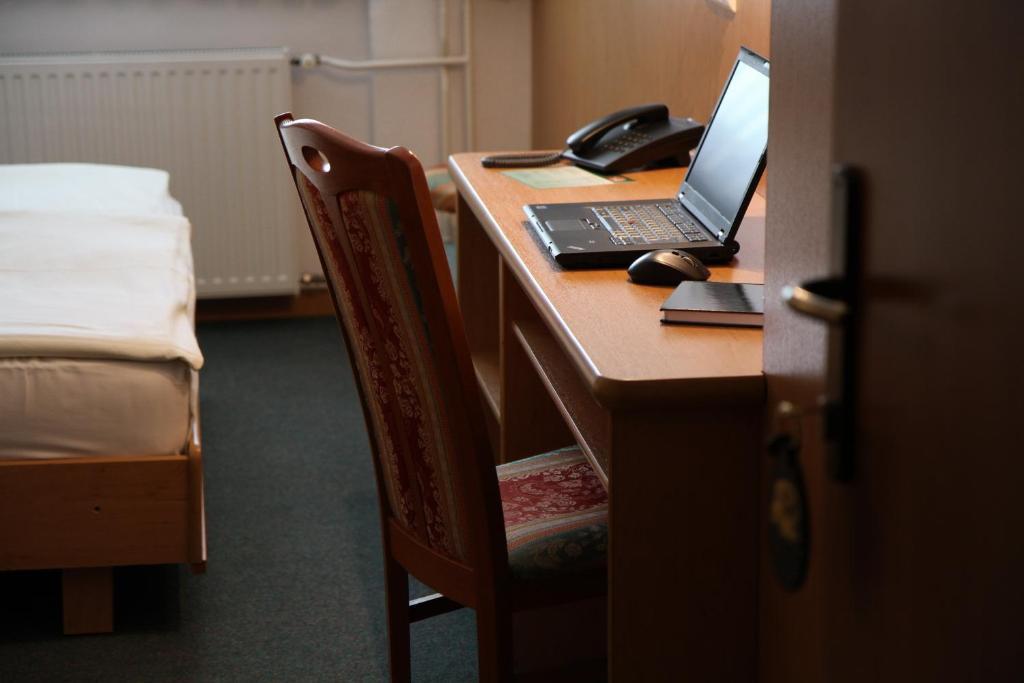 Hotel Oskar Zaplata Preddvor Chambre photo